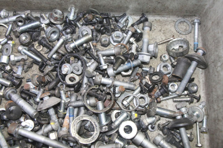 photo de VITI PIAGGIO MP3 HPE 350 (2018 - 2020) - Zoom sullo stato d'uso