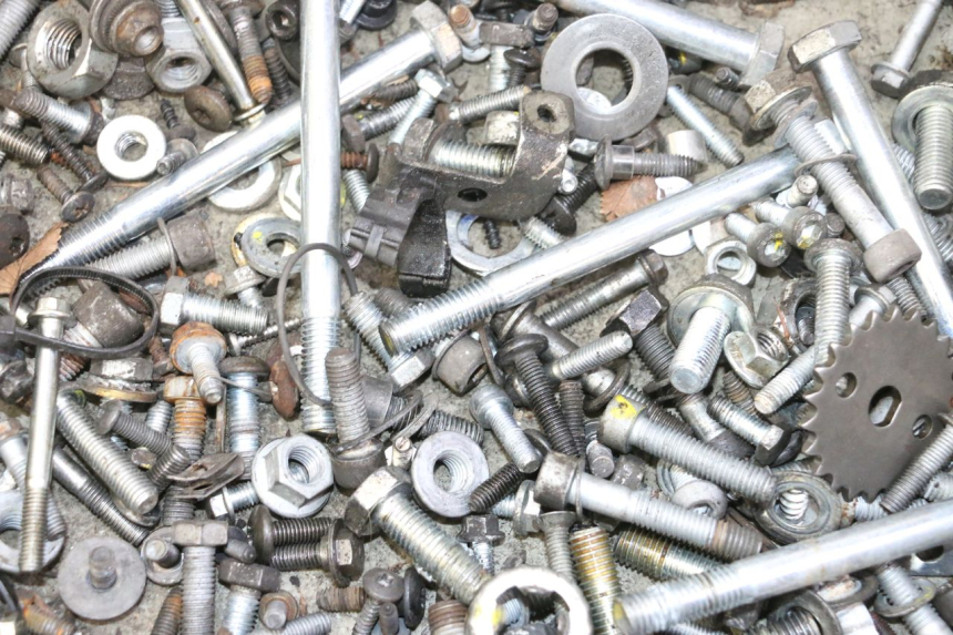 photo de SAC VITI BULLONI PIAGGIO MP3 RL 250 (2006 - 2010) - Dettaglio del componente