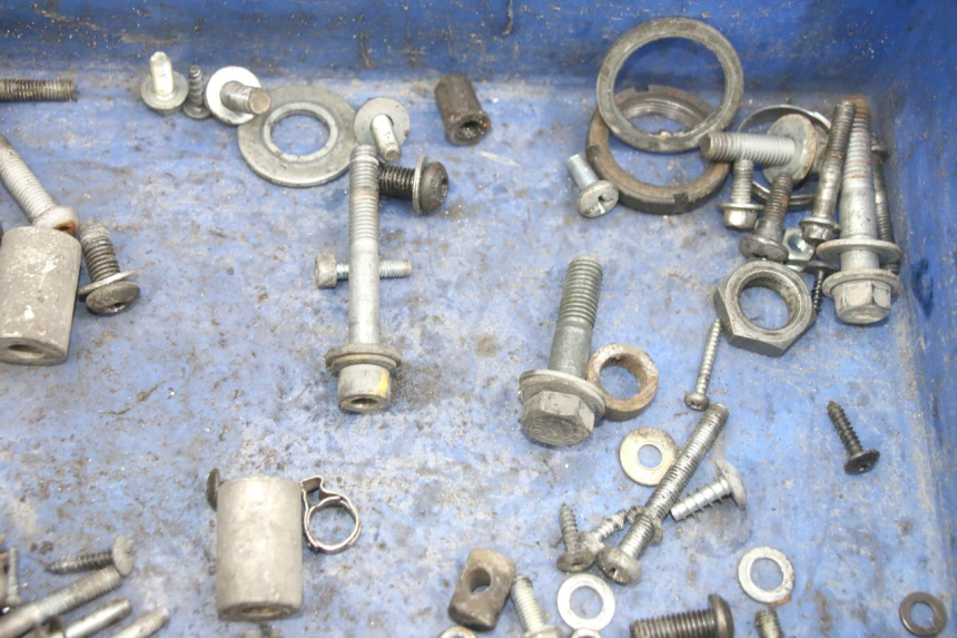 photo de SAC VITI BULLONE PIAGGIO NEW TYPHOON 50 (2018 - 2021) - Altra angolazione