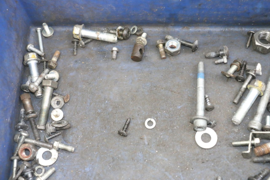 photo de SAC VITI BULLONE PIAGGIO NEW TYPHOON 50 (2018 - 2021) - Zoom sullo stato d'uso