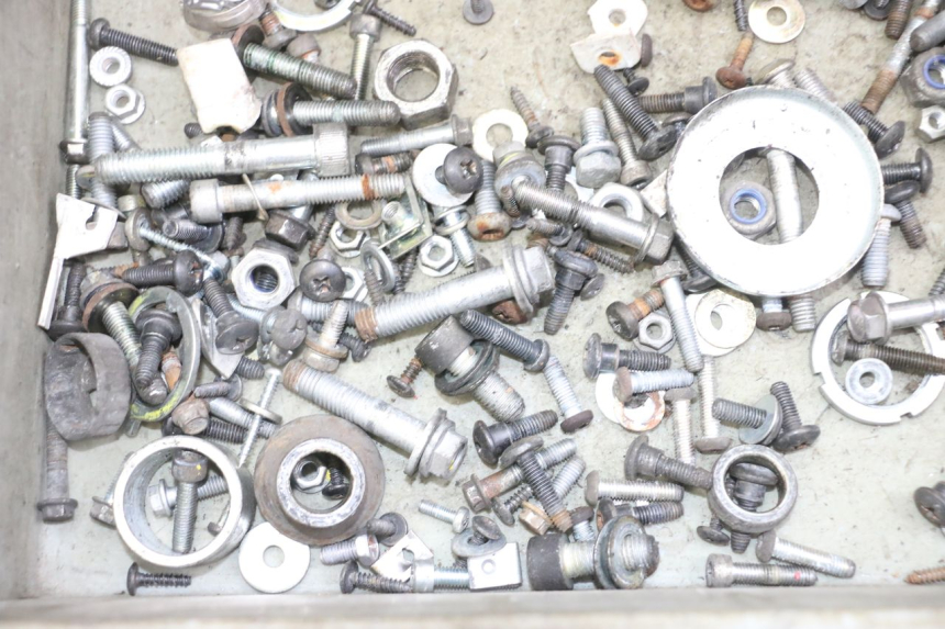 photo de SAC VITI BULLONI GILERA NEXUS 125 (2009 - 2013) - Zoom sullo stato d'uso