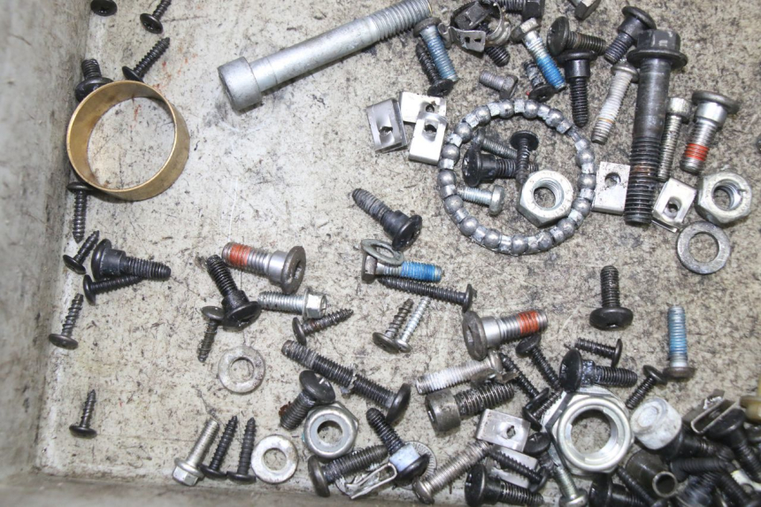 photo de VITI PIAGGIO NRG POWER PUREJET 50 (2018 - 2021) - Altra angolazione