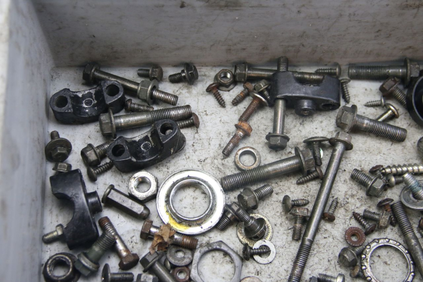 photo de SAC VITI BULLONI SELECT UP OCTALIS 125 (2007 - 2012) - Dettagli dei punti di fissaggio