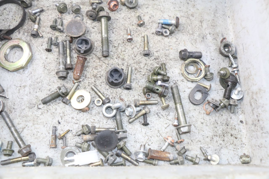 photo de SAC VITI BULLONE SYM ORBIT 2 4T 50 (2008 - 2017) - Dettaglio del componente