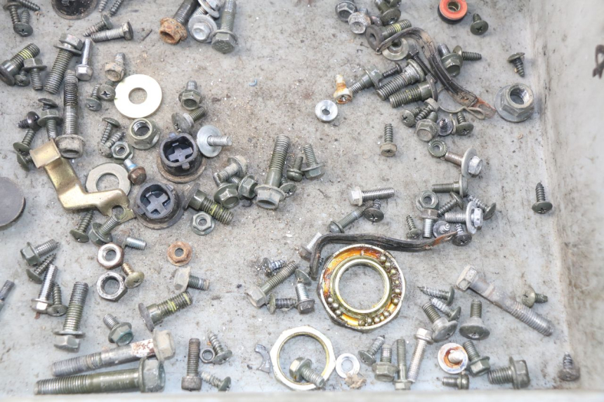 photo de SAC VITI BULLONE SYM ORBIT 2 4T 50 (2008 - 2017) - Dettaglio del componente