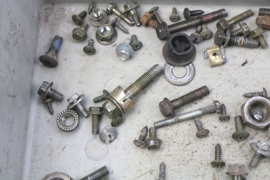 photo de SAC VITI BULLONE SYM ORBIT 2 4T 50 (2008 - 2017) - Primo piano tecnico