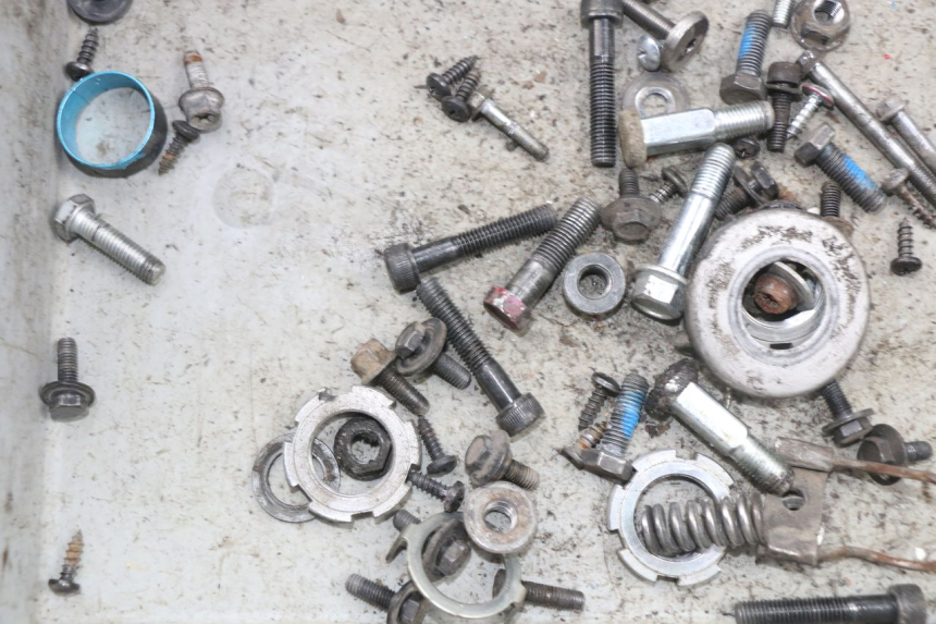 photo de SAC VITI VITE MBK OVETTO ONE 2T 50 (2013 - 2017) - Zoom sullo stato d'uso