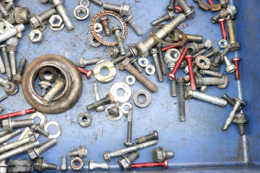 photo de SAC VITI VITE PEUGEOT TKR TREKKER FURIOUS 50 (2005 - 2014) - Zoom sullo stato d'uso