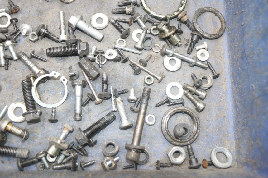 photo de SAC VITI BULLONI PIAGGIO NEW TYPHOON 50 (2010 - 2017) - Primo piano tecnico