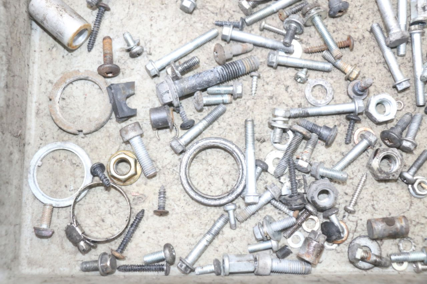 photo de SAC VITI BULLONERIA PIAGGIO VESPA LX 2T 50 (2005 - 2013) - Altra angolazione