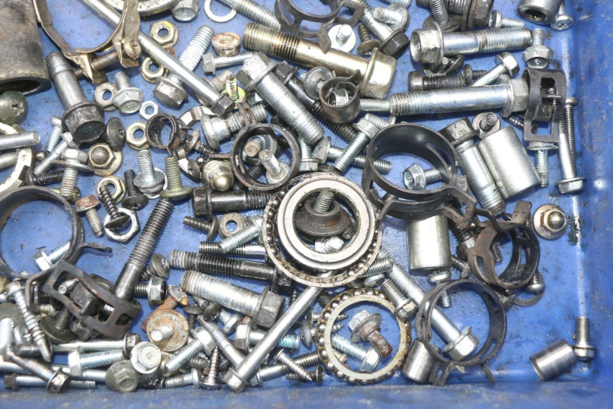 photo de SAC VITI BULLONI DAELIM S3 125 (2010 - 2017) - Primo piano tecnico