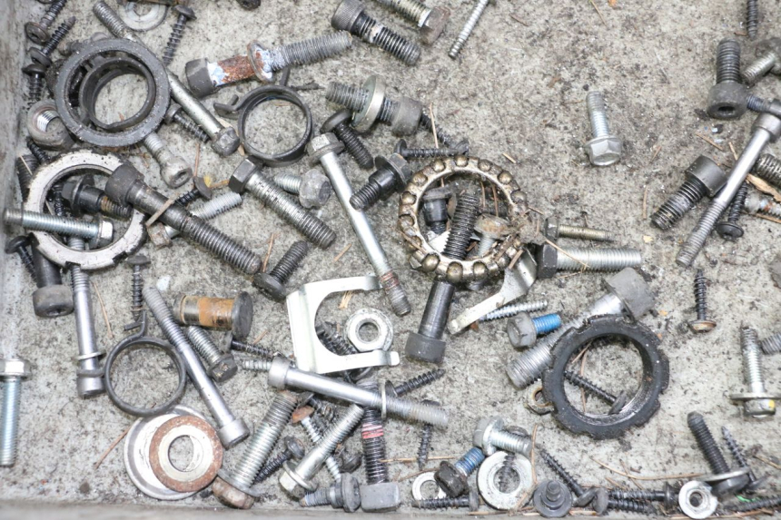 photo de VITI PEUGEOT SATELIS 125 (2013 - 2018) - Zoom sullo stato d'uso