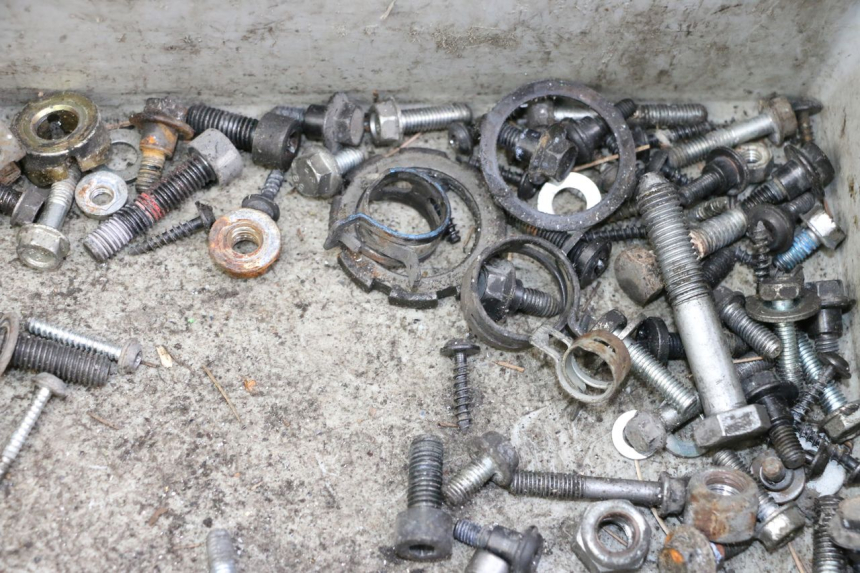 photo de VITI PEUGEOT SATELIS 125 (2013 - 2018) - Primo piano tecnico