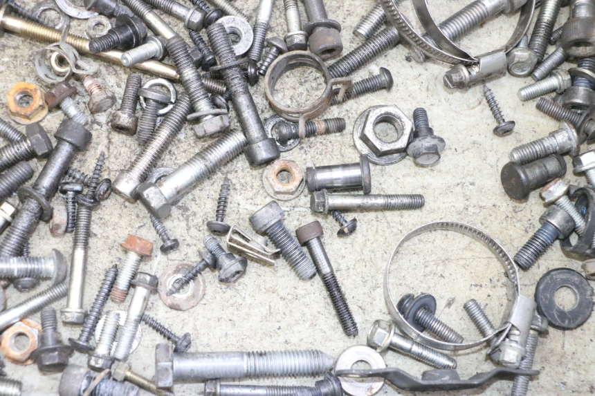 photo de VITI PEUGEOT SATELIS 125 (2013 - 2018) - Zoom sullo stato d'uso