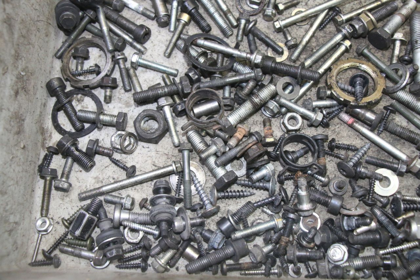 photo de VITI PEUGEOT SATELIS 125 (2013 - 2018) - Altra angolazione