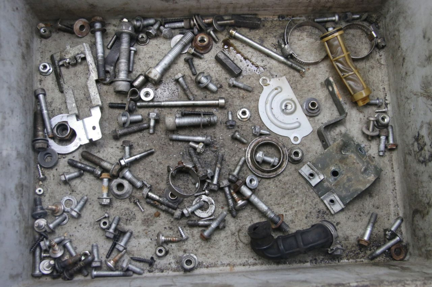 photo de SAC VITI VITE APRILIA SCARABEO 4T 50 (2009 - 2017) - Vista principale