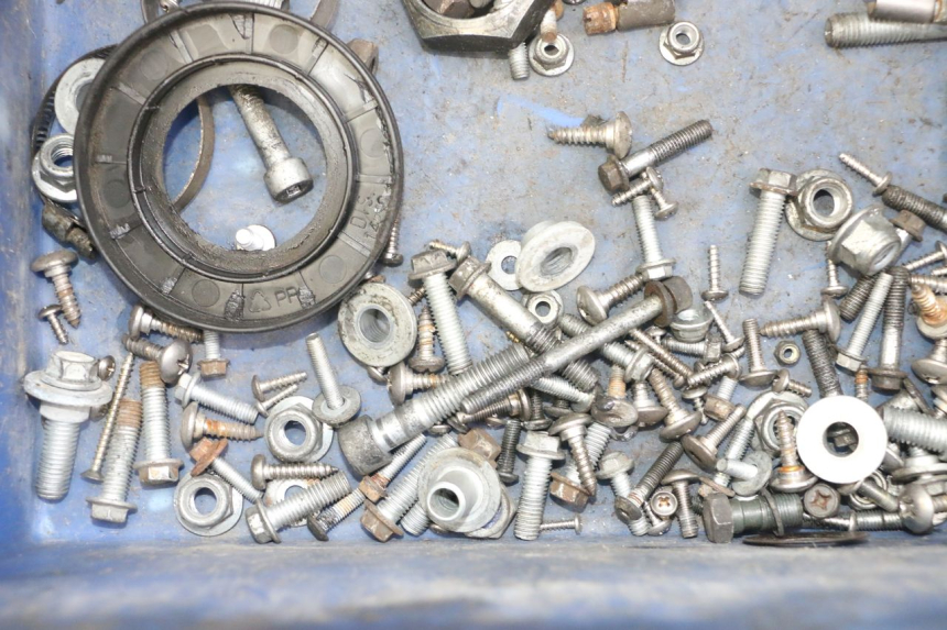 photo de VITI APRILIA SCARABEO GT TOURING 125 (1999 - 2005) - Zoom sullo stato d'uso