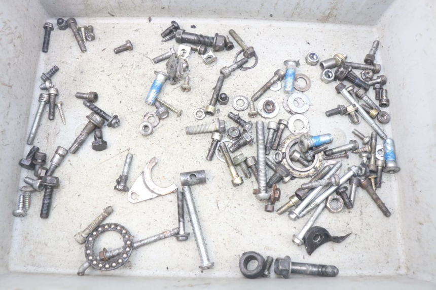 photo de SAC VITI BULLONE YAMAHA SLIDER NAKED 50 (2004 - 2018) - Vista principale