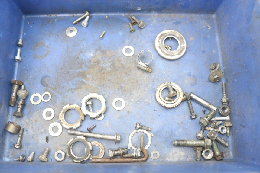 photo de SAC VITI BULLONE YAMAHA SLIDER NAKED 50 (2004 - 2018) - Vista principale