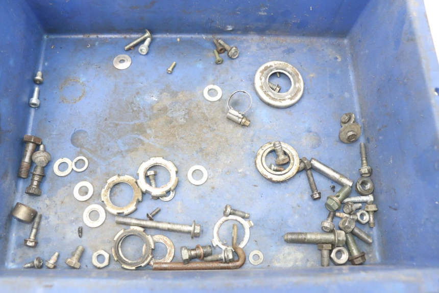 photo de SAC VITI BULLONE YAMAHA SLIDER NAKED 50 (2004 - 2018) - Dettaglio del componente