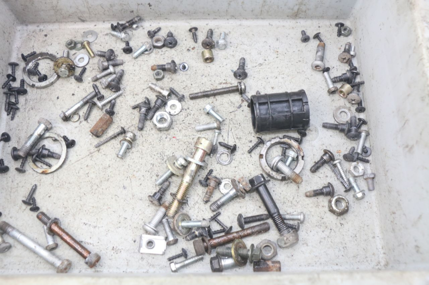 photo de SAC VITI BULLONI APRILIA SR 2T 50 (2012 - 2017) - Dettaglio del componente