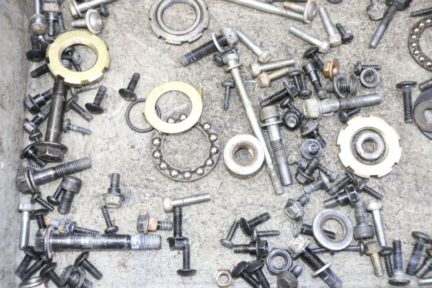 photo de VITI PEUGEOT STREETZONE I NAKED 2T 50 (2018 - 2020) - Altra angolazione