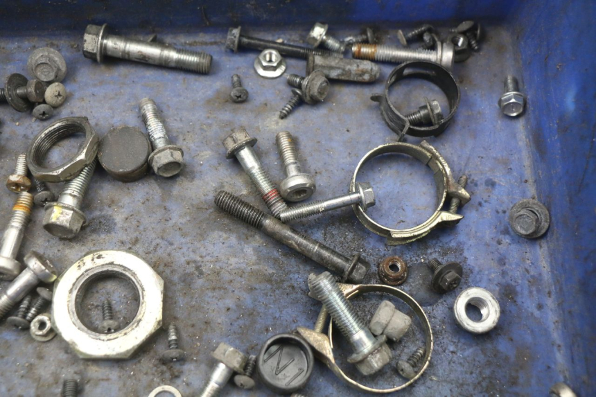 photo de VITI KYMCO SUPER 8 4T 50 (2021 - 2024) - Zoom sullo stato d'uso