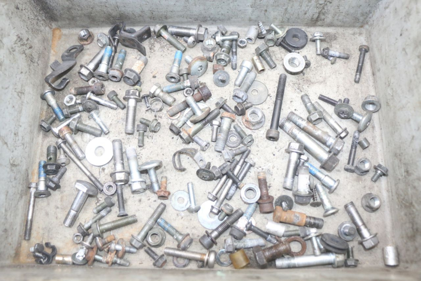 photo de VITI SUZUKI GS F 500 (2004 - 2007) - Vista principale