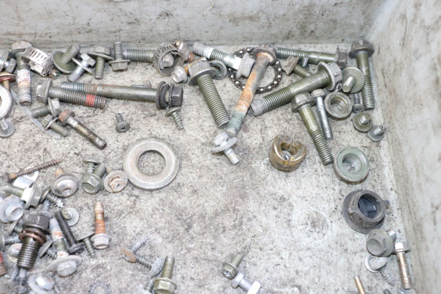 photo de SAC VITI BULLONE SYM FIDDLE 3 III 125 (2014 - 2020) - Zoom sullo stato d'uso