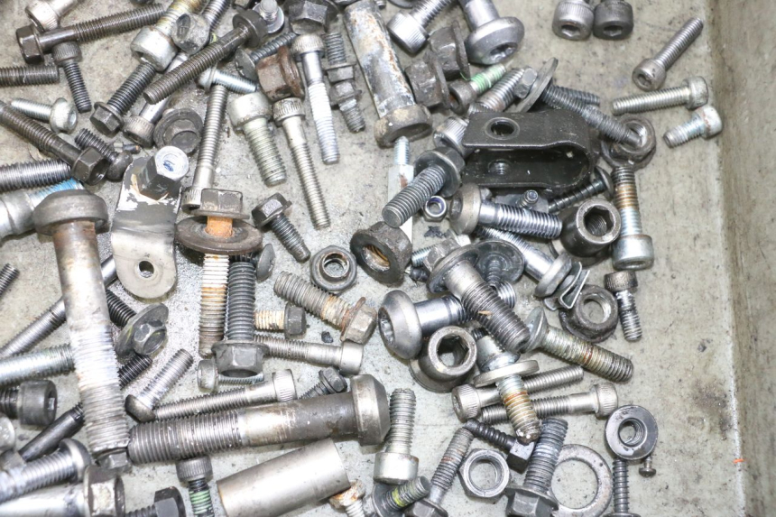 photo de VITI YAMAHA TDM ABS 900 (2002 - 2014) - Primo piano tecnico