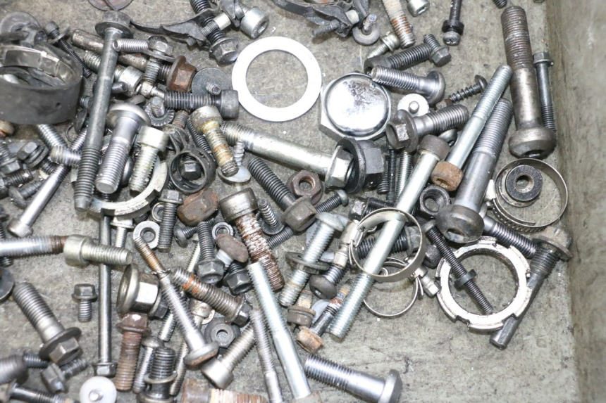 photo de VITI YAMAHA TDM ABS 900 (2002 - 2014) - Primo piano tecnico