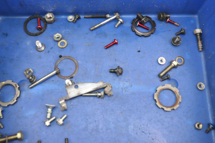 photo de SAC VITI BULLONI PEUGEOT TREKKER 50 (1998 - 2004) - Dettaglio del componente