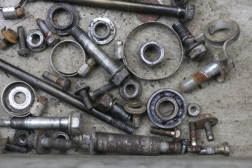 photo de VITI SUZUKI TS X 80 (1984 - 1988) - Primo piano tecnico