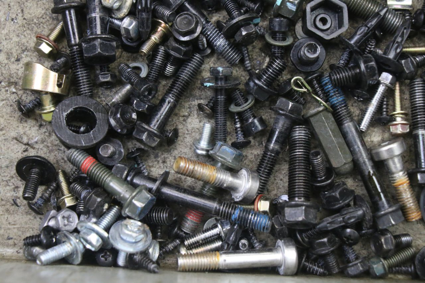 photo de VITI PEUGEOT TWEET 4T 50 (2023 - 2025) - Altra angolazione