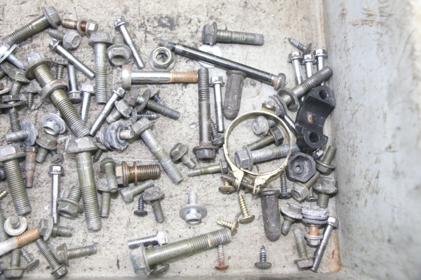 photo de SAC VITI VITE PEUGEOT TWEET 4T 50 (2014 - 2019) - Zoom sullo stato d'uso