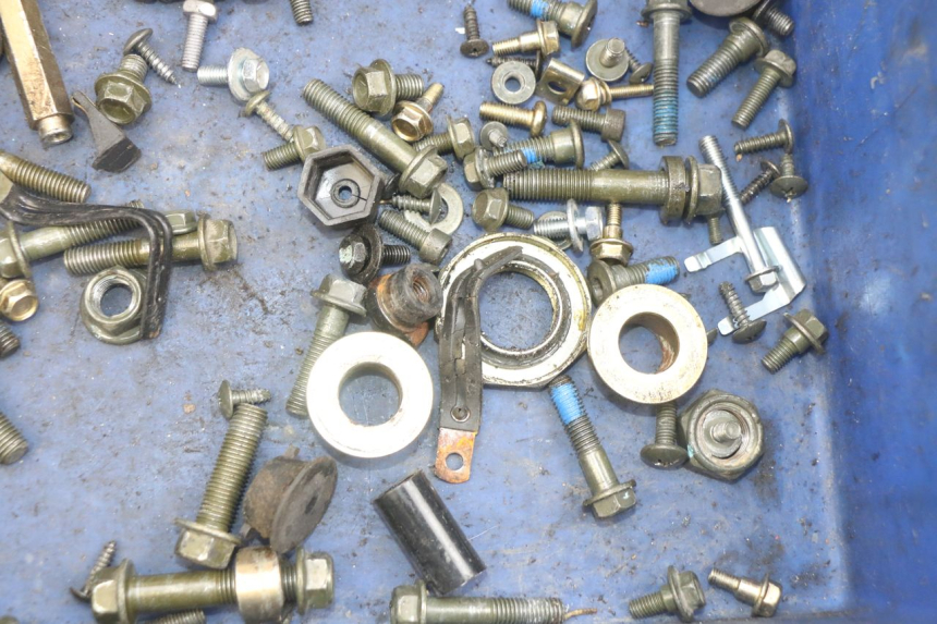 photo de SAC VITI BULLONI PEUGEOT TWEET 125 (2018 - 2021) - Zoom sullo stato d'uso