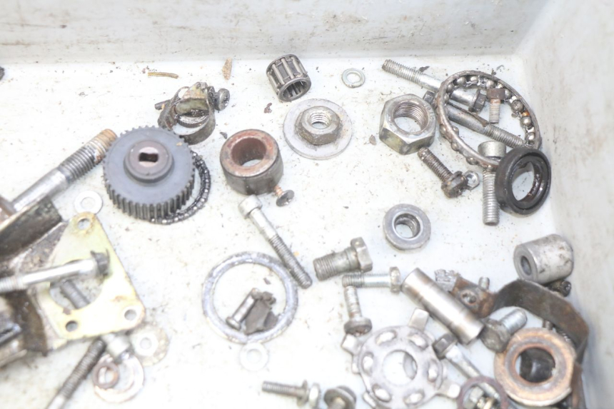 photo de SAC VITI BULLONERIA PIAGGIO TYPHOON 50 (1993 - 1999) - Altra angolazione