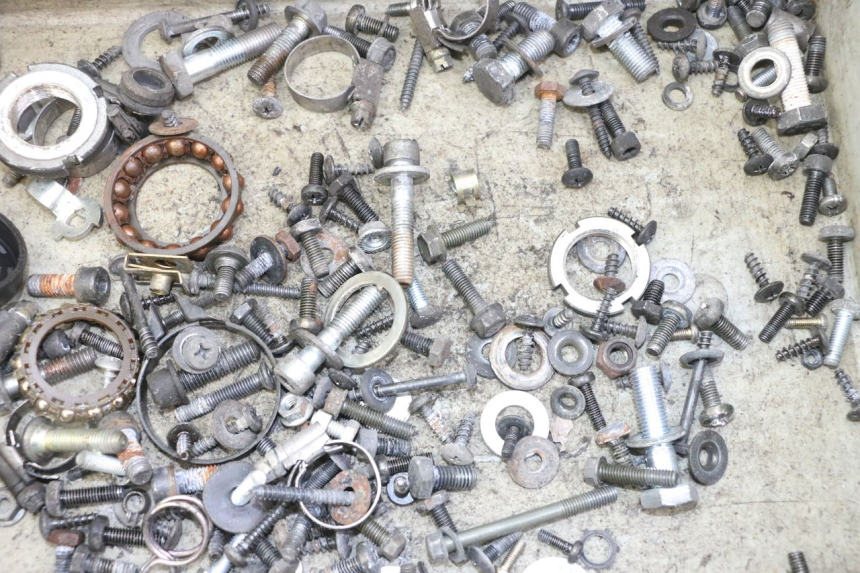 photo de SAC VITI BULLONERIA SUZUKI UH BURGMAN 125 (2002 - 2006) - Dettaglio del componente