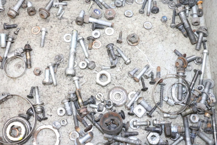 photo de SAC VITI BULLONI PIAGGIO VESPA GTS SUPER IE 125 (2009 - 2016) - Dettaglio del componente