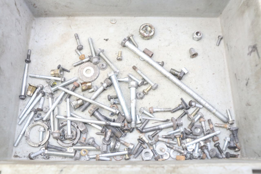 photo de SAC VITI VITE PIAGGIO VESPA LX 125 (2005 - 2010) - Dettaglio del componente