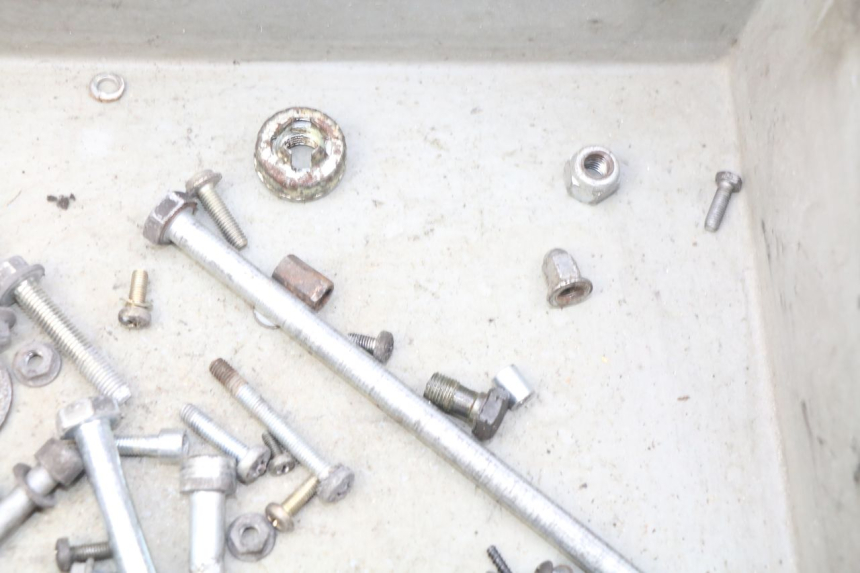 photo de SAC VITI VITE PIAGGIO VESPA LX 125 (2005 - 2010) - Altra angolazione