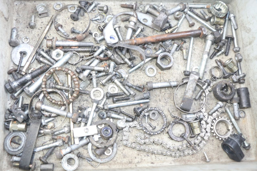 photo de SAC VITI VITE PIAGGIO VESPA LXV 125 (2006 - 2009) - Dettaglio del componente