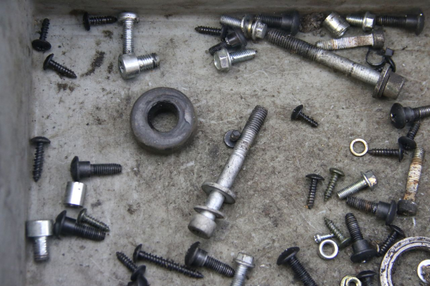 photo de SAC VITI BULLONE PIAGGIO VESPA S 2T 50 (2007 - 2014) - Primo piano tecnico