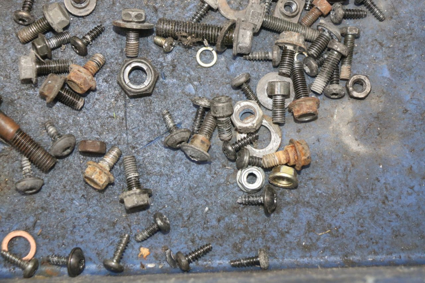 photo de SAC VITI VITE PEUGEOT VIVACITY NEW 4T 50 (2008 - 2017) - Primo piano tecnico