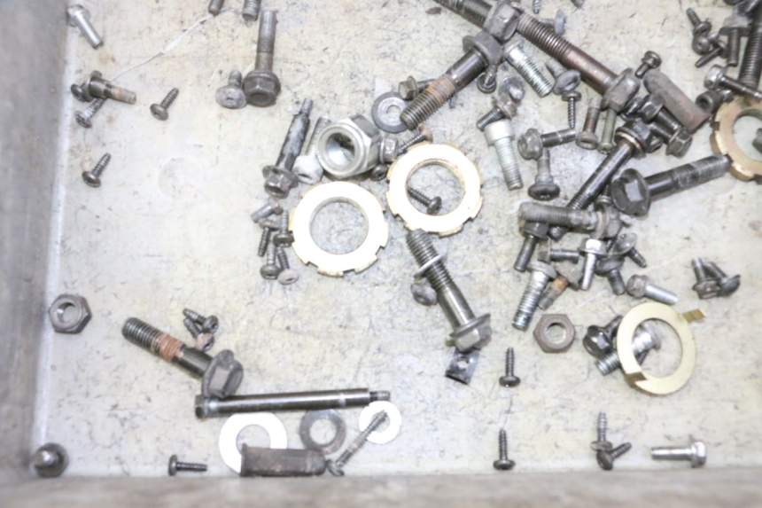 photo de SAC VITI VITE PEUGEOT VIVACITY NEW 4T 50 (2008 - 2017) - Zoom sullo stato d'uso