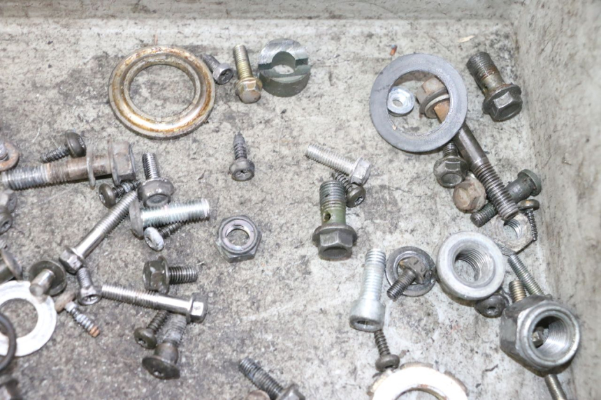 photo de SAC VITI VITE PEUGEOT VIVACITY NEW 4T 50 (2008 - 2017) - Altra angolazione