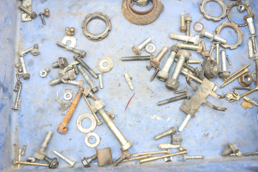 photo de SAC VITI BULLONI PEUGEOT VIVACITY 50 (1998 - 2003) - Dettaglio del componente