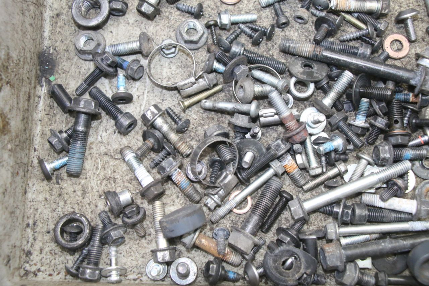 photo de SAC VITI BULLONERIA YAMAHA X-MAX XMAX 125 (2010 - 2013) - Altra angolazione