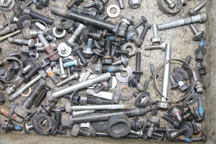 photo de SAC VITI BULLONERIA YAMAHA X-MAX XMAX 125 (2010 - 2013) - Primo piano tecnico