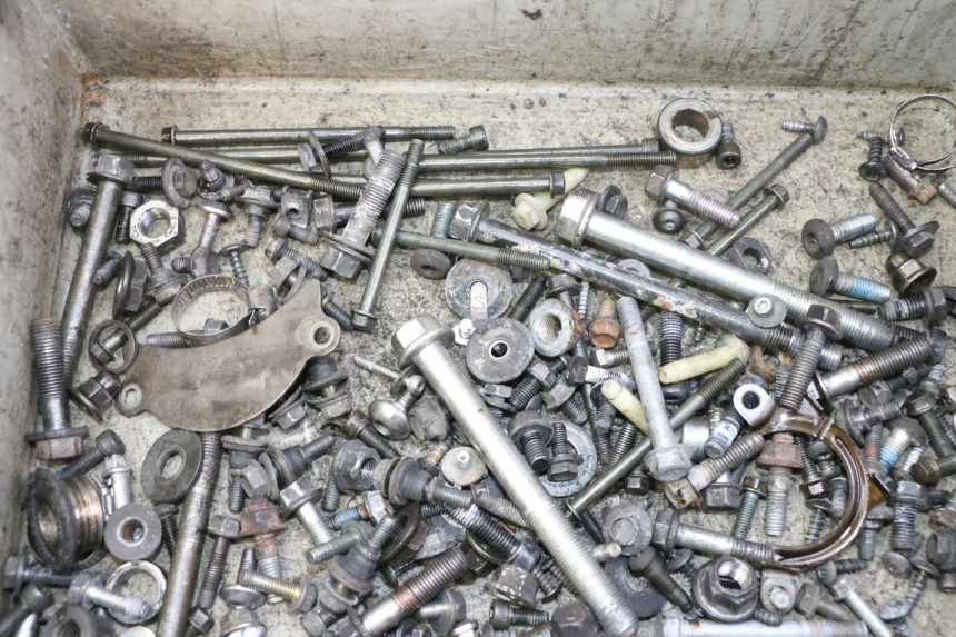 photo de SAC VITI BULLONERIA YAMAHA X-MAX XMAX 125 (2010 - 2013) - Zoom sullo stato d'uso